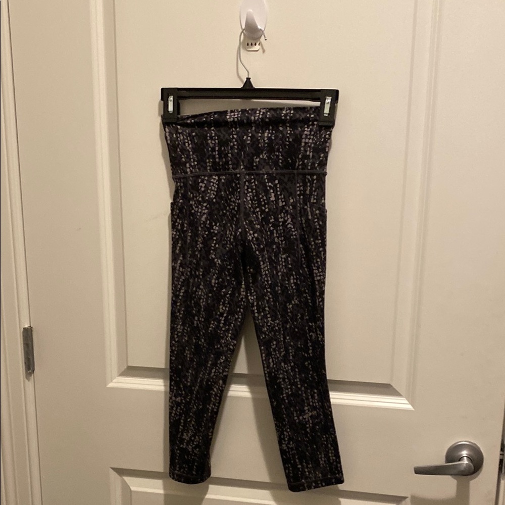 Athleta Salutation II Capri